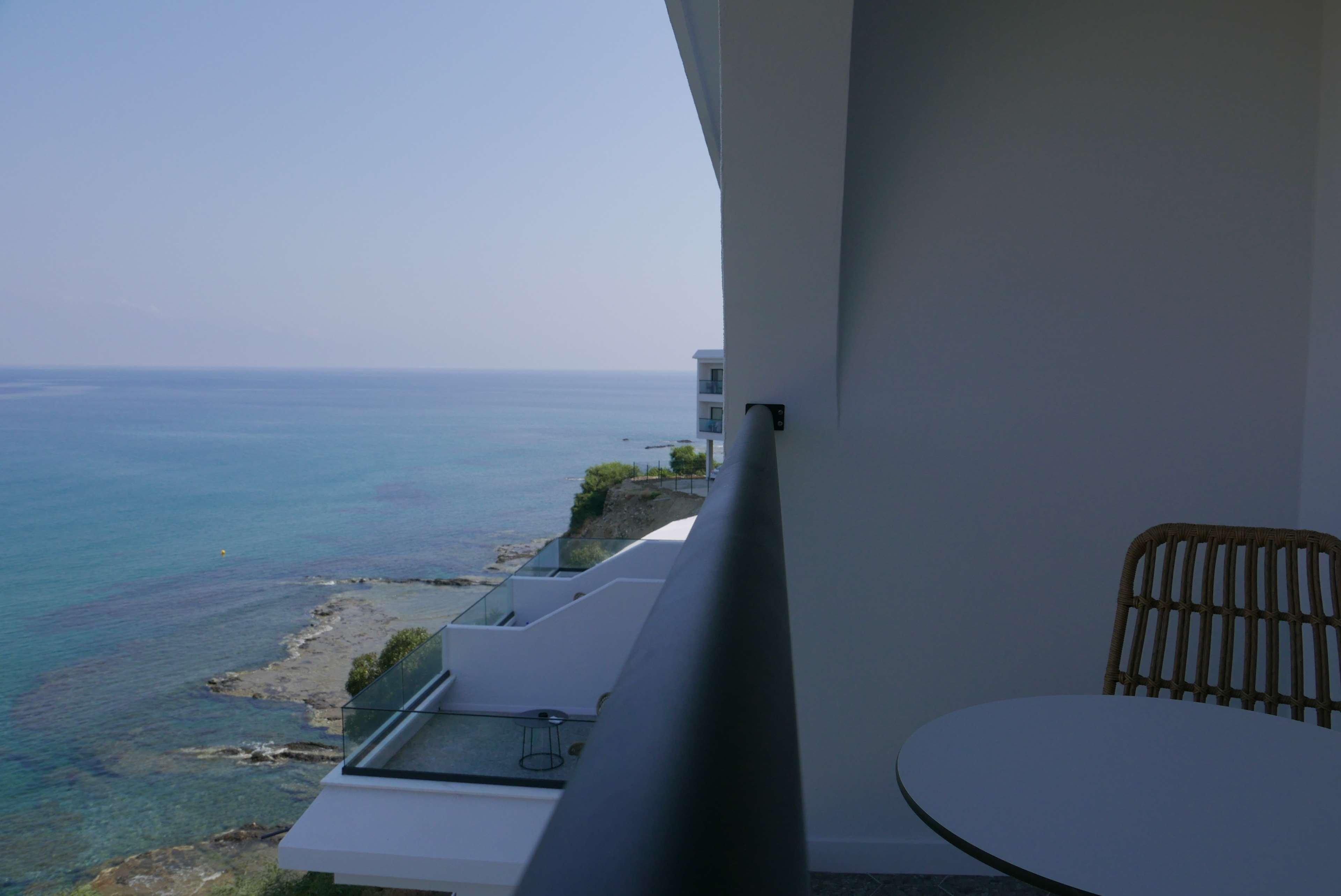 E.J. Pyrgos Bay Hotel Zewnętrze zdjęcie