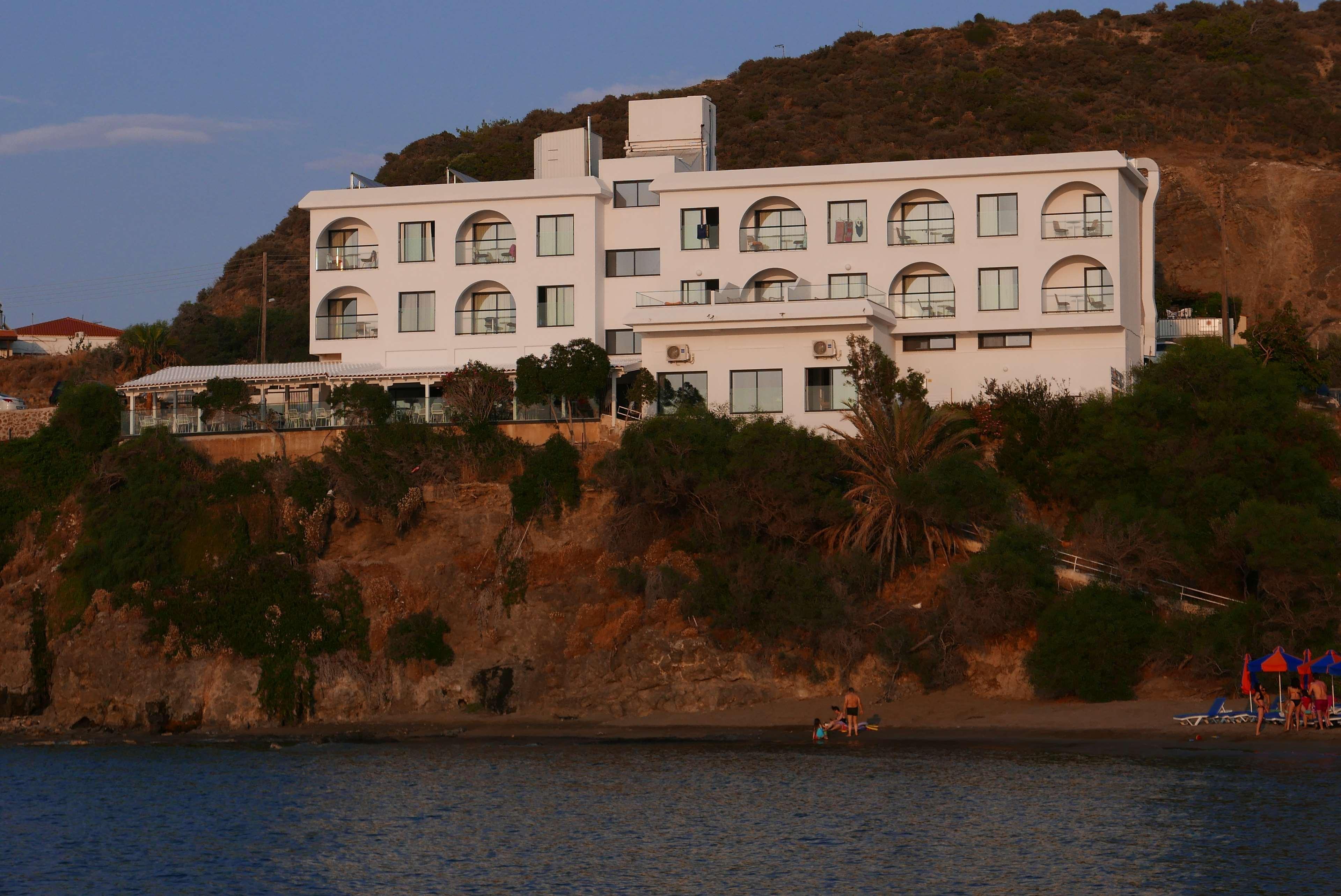 E.J. Pyrgos Bay Hotel Zewnętrze zdjęcie