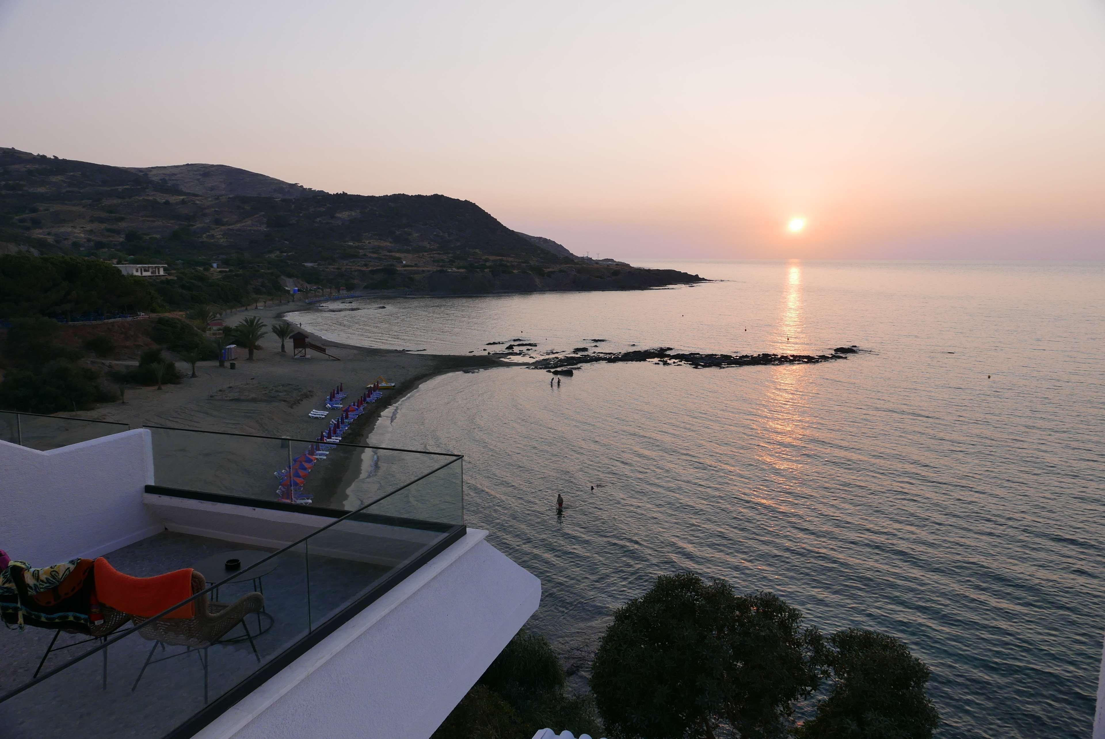 E.J. Pyrgos Bay Hotel Zewnętrze zdjęcie