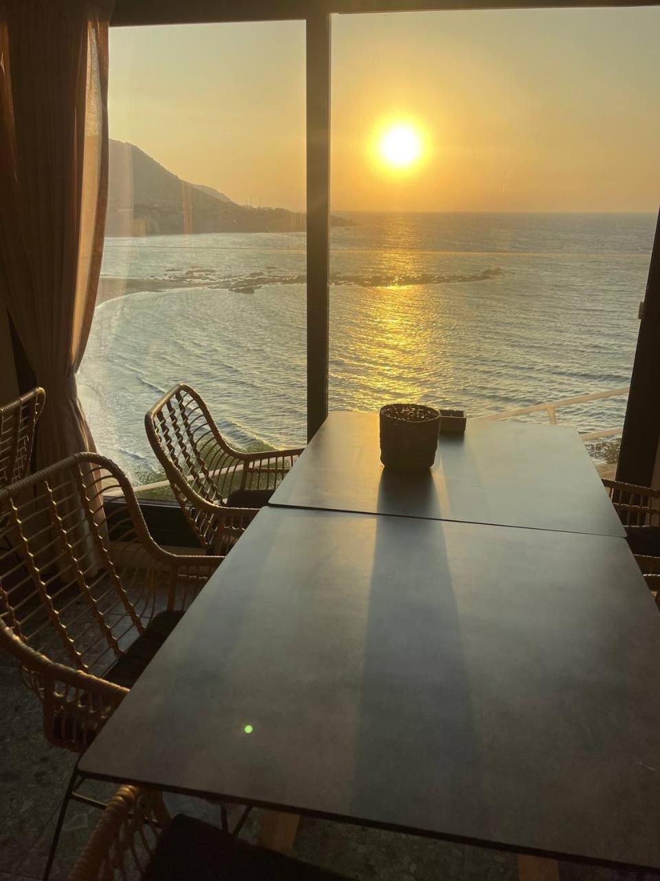 E.J. Pyrgos Bay Hotel Zewnętrze zdjęcie